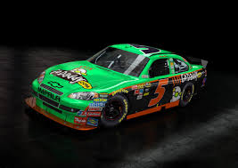 A comfortable car at 194 mph on its own will push out to the wall in a 200+ mph draft. Nascar The Game 2011 Driver Reveals Part 1 Pure Nintendo