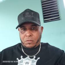 Jonathan aron salvandole la carrera al manager de pacotilla