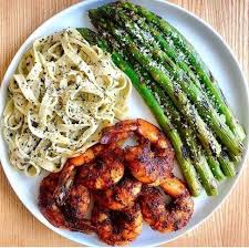 While i do wish the #olive #garden had more choices in their salad dressing options, i am pleased with the $8.99 dinner duos. Shrimp Olive Garden Menu Usa