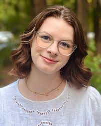 Kaitlyn Lightfoot's Instagram, Twitter & Facebook