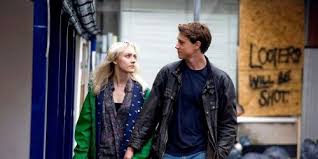 Saoirse ronan tends to keep her personal life private, but she has been stirring up dating rumors it was saoirse's first proper boyfriend and, in a way, i think she was living through the same thing that. Saoirse Ronan And George Mackay Dating Gossip News Photos
