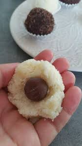 Boules De Neige Coco Choco Fourrees Au Nutella Les Delices De Sarimen Desserts Nutella Food