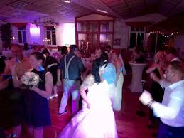 Finden und vergleichen auf einer plattform. Dj Micha Tzschirner