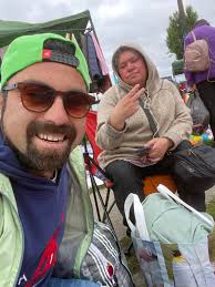 el reportero te ayuda added a new...