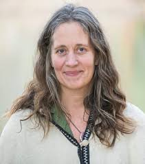 Raising Resilient Bees by Joy Mcewen & Eric Mcewen