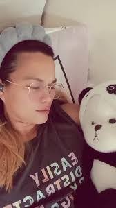 Kerry Lang's Instagram, Twitter & Facebook