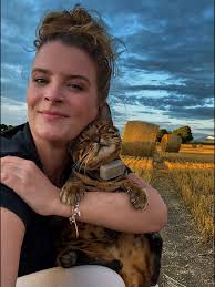 Reel by Nadine Fischer (@dieseeinekatze_mit_nadine) · February 25, 2025