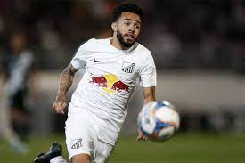 The midfielder made a total of 35 appearances in the brazilian serie a, with all but two of them coming as a starter. Red Bull Salzburg Pode Tirar Claudinho Do Bragantino Lance