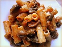Pasta Melanzane E Olive Taggiasche Ecco Un Primo Piatto Davvero Squisito E Facilissimo Da Realizzare Basterann Ricette Ricette Di Cucina Piatti Con Melanzane