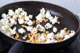 Ecco le dritte per mangiarli senza pensieri. Come Fare I Pop Corn In Padella In Modo Facile E Veloce Donnad