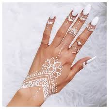 Simple And Easy Henna Flower Designs In 2020 Henna Tattoo Designs Simple Henna Tattoo Hand Simple Henna Tattoo