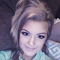 Laura Bonnette's Instagram, Twitter & Facebook