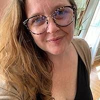 Lena Carson's Instagram, Twitter & Facebook