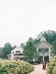 30 Stunning Wedding Venues Across Virginia Stunning Wedding Venues Wedding Venues In Virginia Virginia Wedding Venues