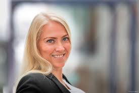 I mellomtiden har sykepleieren fra helikopteret blitt sjef. Norsk Sykepleierforbund