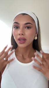 Nicole Cerullo's Instagram, Twitter & Facebook