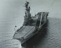 El portaaviones más grande del mundo historia documentales español. Hace 20 Anos Dejaba Puerto Belgrano El Ultimo Portaviones Argentino