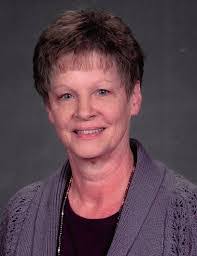 Connie Lind's Instagram, Twitter & Facebook