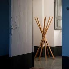 Weitere ideen zu garderobe modern, garderoben eingangsbereich, einbauschrank. Garderoben Aus Holz Metall Mit Sitzbank Schoner Wohnen