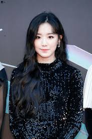 There was a moment during the dance where she doesn't . Shuhua Gidle Idle Kpop G I Dle Kpop Girls Girl With Hat