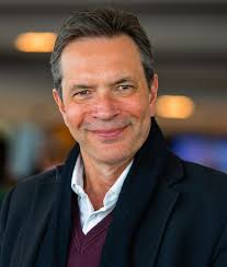 LHC Soft Skills Workshop: On Networking, Proactivity and Enlarging our  Circles of Influence (17 January 2024): Meet the panellists! · Indico