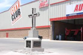 Cnn , la jornada , prx , the guardian , bbc , council on foreign relations , the sydney morning herald , insight crime , latin one , mexico: Just A Giant Memorial To Chapo S Slain Son In The Parking Lot Of A Suburban Wholesale Club Jeanna Cullinan