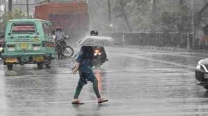 Weather Update: आज दिल्ली सहित इन जगहों पर होगी भारी बारिश, जानें अपने  इलाके में क्या है मौसम का हाल | Weather Update: Today there will be heavy  rain in these places