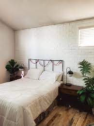 Temporary Brick Wall Or Wallpaper For Renters Really Pretty Good Faux Brick Walls Brick Wall Bedroom Fake Brick Wall
