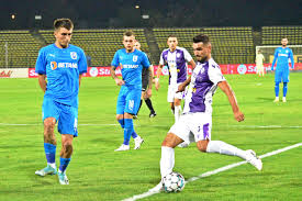 Pagina suporterilor universitatii craiova, prima echipa de legenda a fotbalului. Amical Universitatea Craiova Fc ArgeÈ™ Fc Arges