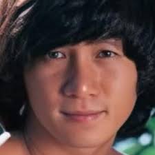 i bought one roll of plastic bag at 3.60 so when i pass the plastic bag to  passenger i charge 20cent. if i use seng siong one i will charge 10cent in