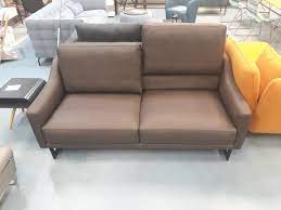 Immer größere sortimente aktueller couchen , esszimmer oder schlafzimmer ausstellungsstücke mit hervorragendem kundenservice und einmaliger auswahl werden im internet interessierten schnäppchenjäger mit anspruch angeboten. Violetta Sofa Malin Ausstellungsstuck Wohndesigner Berlin De