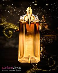 Shop alien by mugler at sephora. Entdecken Sie Die Aura Des Geheimnisvollen Thierry Mugler Alien Oud Majestueux Parfum Duft Hautpflege