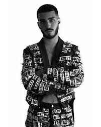Falcioni contó cuando apuntó con un arma en cali porque lo insultaban. Luca Falcioni Fashion Editor Stylist Profile Photos Latest News