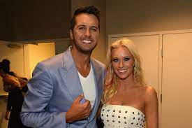 Luke bryan opens up to 'good morning america' about taking in his sister's kids after she — and bryan and his wife, caroline, immediately decided to take in the kids: Luke Bryan S Kids Are Out Of School And Up To No Good