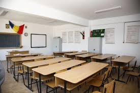 Unitatile de invatamant vor fi inchise luni si marti in 27 de judete, inclusiv municipiul bucuresti, pentru care au fost emise cod scolile vor fi inchise luni scolile si gradinitele din capitala vor fi inchise luni si marti, a decis inspectoratul scolar al municipiului bucuresti, in urma discutiilor cu primarul sorin. Men Cursurile Au Fost Suspendate Integral Luni News Ro
