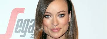 Olivia wilde attended the 2012 'vanity fair' oscar party wearing metallic olivia wilde worked a clover canyon printed skirt for her appearance on good morning america. Olivia Wilde S Platinum Blonde Hair Looks So Freaking Good Self
