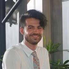 Clark Gray (@clarkgraywalkstheearth)