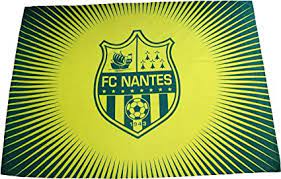 Club de foot fauteuil de nantes. Football Fcna Official Collection Fc Nantes Atlantique Size 140 X 100 Cm Amazon De Sport Freizeit