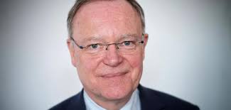 Stephan Weil: Die Lebensbücher des Ministerpräsidenten