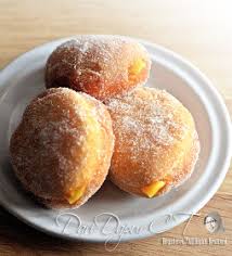 Satuan semua bahan kastard, kisar sebentar hingga isi durian hancur. Dari Dapur Ct Donat Inti Kastard