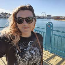 Hello everyone! When booking for a cruise can I use a Venmo, cashapp card  or gift cards ? I see a lot of people saying not to put a debit card down