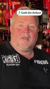 Groetjes van Peter uit Café De Artiest