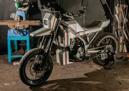 We track r6 stats on xbox, playstation. Modifikasi Kawasaki D Tracker 250 Tampil Gagah Seperti Robot Bodi Kotak Kotak Motorplus