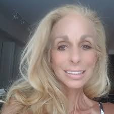 Debi Killian's Instagram, Twitter & Facebook