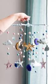 Finden sie auf der startseite Diy Baby Mobile Mit Mond Sternen Und Wolken Mit Vorlage Kathastrophal