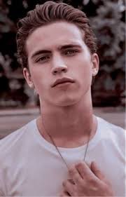 Sweater Weather ๛ Edward Cullen ( ENG VER ) ✓