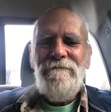 Introduction and bass guitar equipment discussion