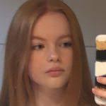 Elsa Bratt's Instagram, Twitter & Facebook