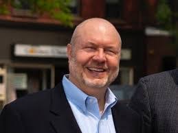 Pat Rowe's Instagram, Twitter & Facebook