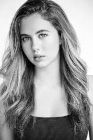 Summer Gilmore's Instagram, Twitter & Facebook